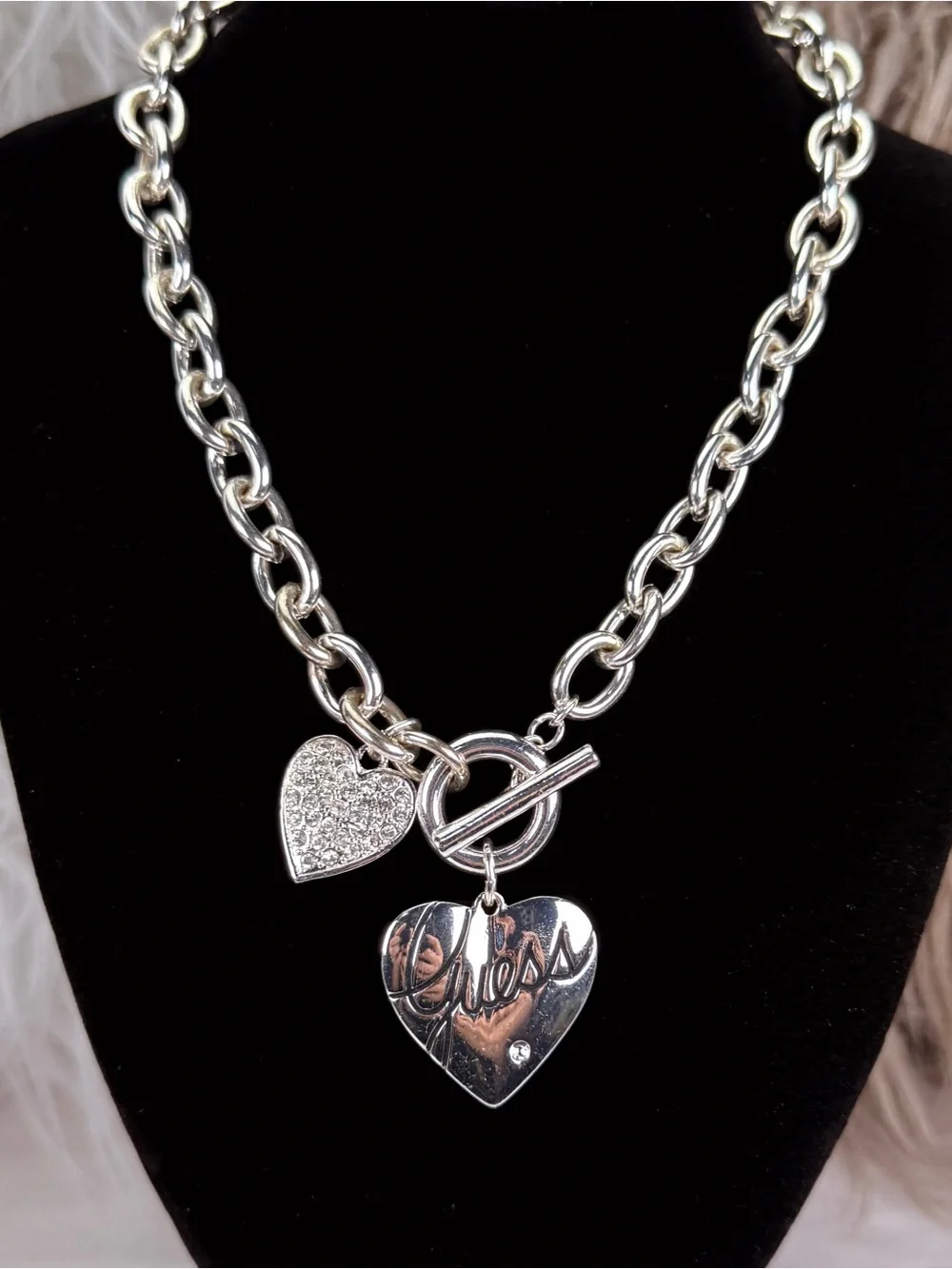 GUESS Silver Tone Chunky Chain Double Heart Toggle Charm Statement Necklace